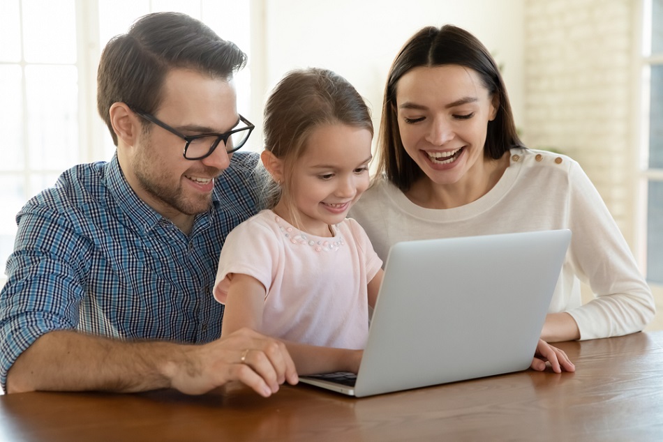 Gyerekruha webshop