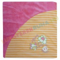AKCIÓS - 30% F.S. Baby plüss babatakaró, pléd - Fly with flowers (75x75 cm)